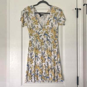 Forever 21 causal dress. Size L. Only worn once!